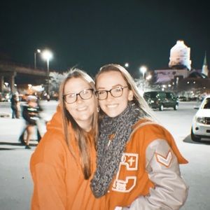 Meet your Posher, Claire